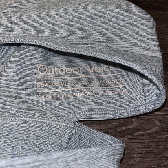 Outdoor Voices Slashback Crop Top - Picture 4 of 4